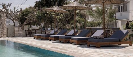 Piscine extérieure (ouverte en saison)