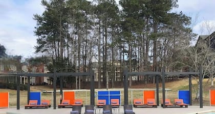 Auburn unit located less than 1 mile from university