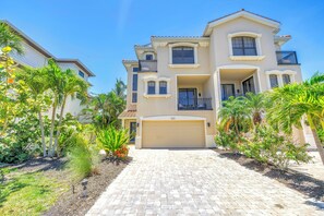 Exterior - Gertrude's Siesta | 6 Terraces, Rooftop, Pool, 1-min to Beach and Village! (Siesta Key)