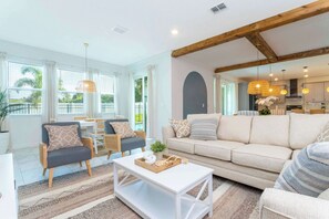 Televisión, videojuegos, libros y oficina 