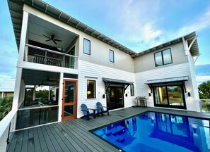Outdoor pool - Private Pool and Dock, Steps from the Beach, Beautiful Sunset Views (Saint Helena Island)