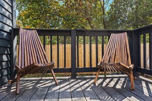Terrace/patio - Hunter Bungalow - Luxury Cabin, Kid-Friendly (Lanesville)