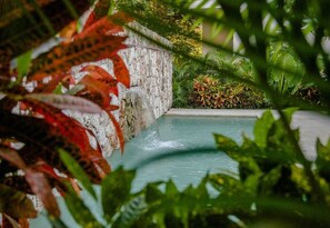 Pool - Elegant 2-Bedroom 2-Bath Retreat with Rooftop Oasis & Pool (Bacalar)