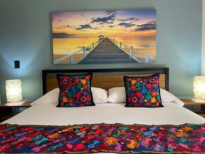 1 slaapkamer, een strijkplank/strijkijzer, gratis wifi, beddengoed