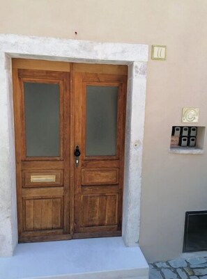 Exterior detail - GG art (Studio no.6) (Piran)