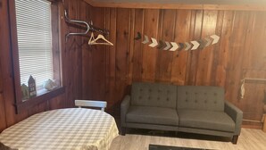 Comfort Studio | Living area | Smart TV - Fireside Lodge (Atlanta)