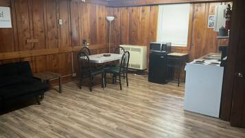 Studio Suite | Living area | Smart TV