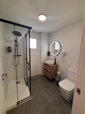 Soundproofing, free WiFi, bed sheets - Kuve Marbella  (Marbella)
