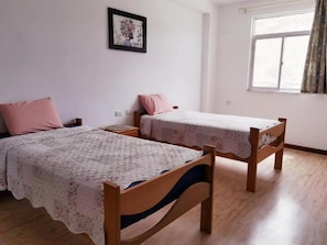 4 bedrooms, WiFi