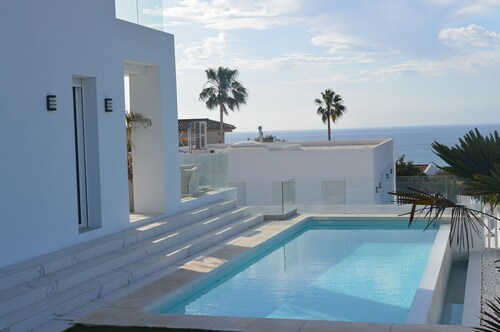 Villa ELISEO 2400 private pool & sea view