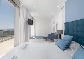 4 makuuhuonetta, silitysrauta/-lauta, ilmainen Wi-Fi