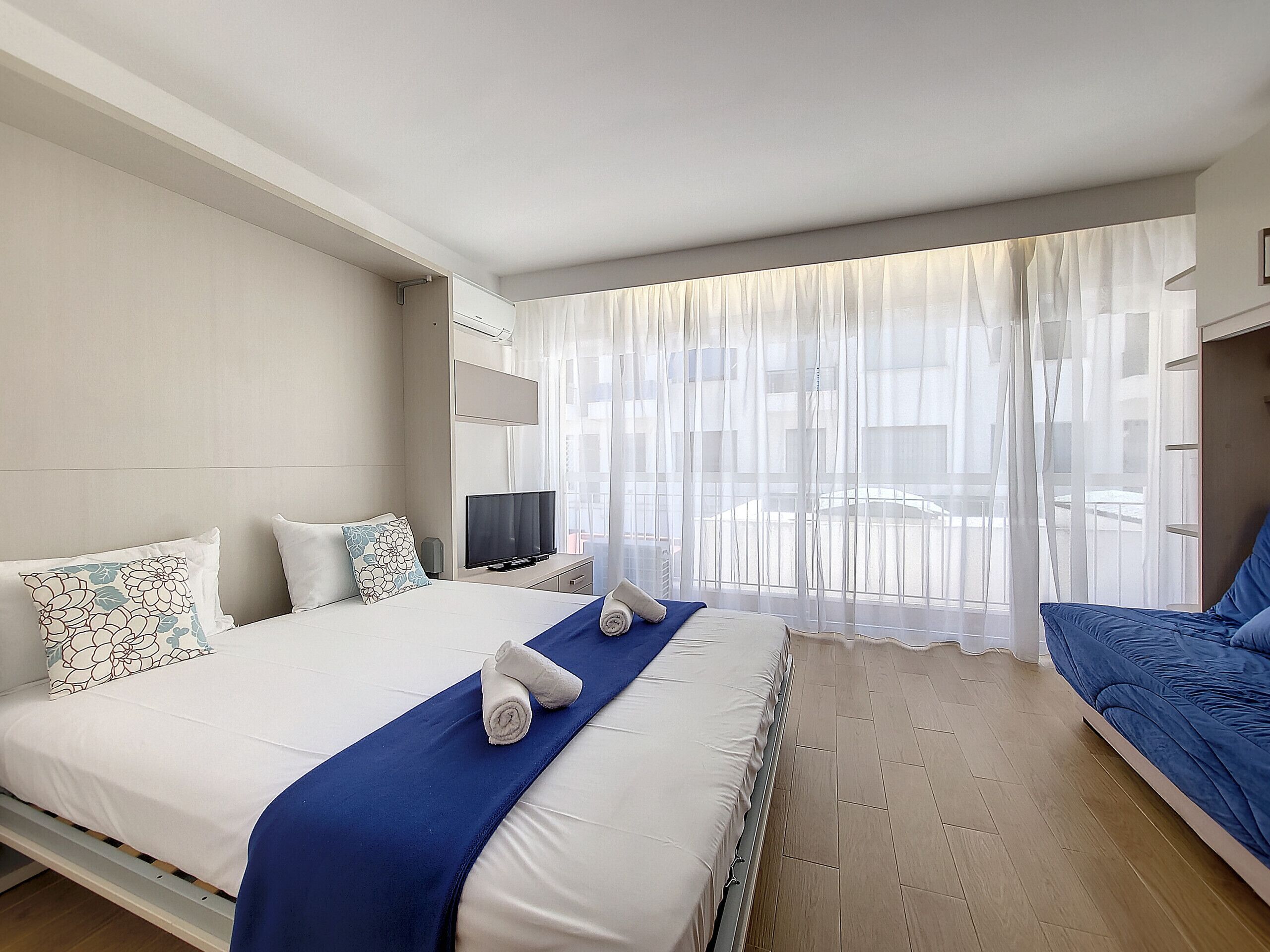 Tabla de planchar con plancha