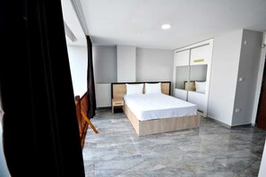 Căn hộ trung tâm thành phố | Bộ trải giường bằng vải cotton Ai Cập, bộ đồ giường cao cấp, minibar