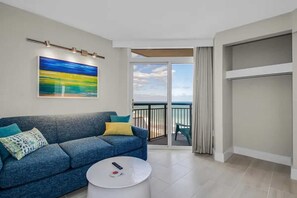 Fernseher, Kamin, Arbeitsbereiche