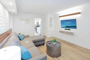 TV, fireplace, offices