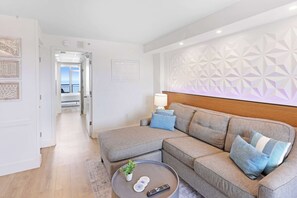 TV, fireplace, offices - Costa Del Sol By Casanita - Oceanfront Lux Suite (Myrtle Beach)