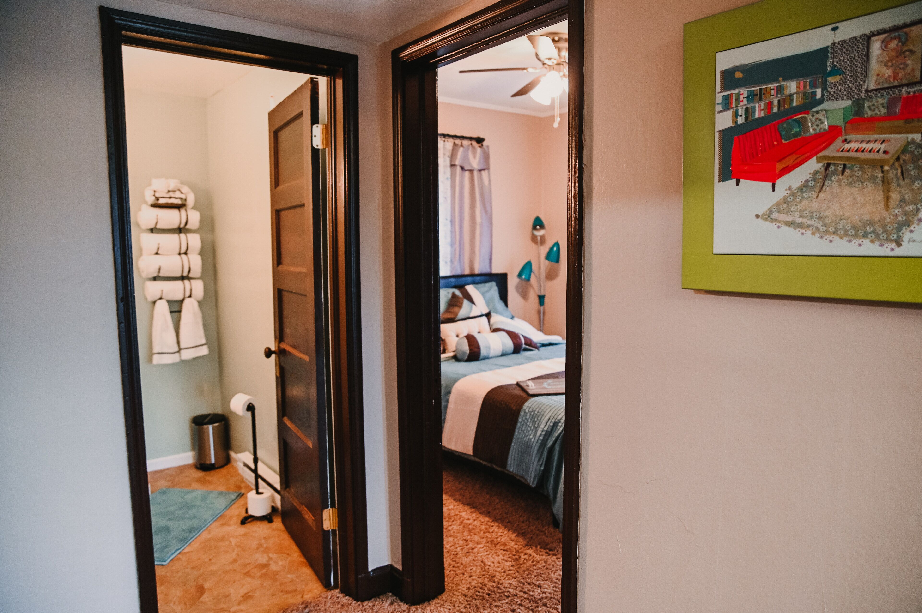 1 chambre, bureau, fer et planche à repasser, Wi-Fi gratuit