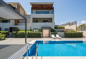 Pool - Meliti Luxury Villa┃Luxury Maisonette with Seaview and Pool (Chania)