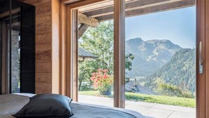 5 slaapkamers, een strijkplank/strijkijzer, gratis wifi, beddengoed