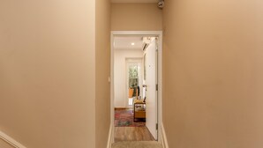 Unclassified image, 5 of 12, button - Cosy 0 in Oporto With 1 Bathrooms (Porto)