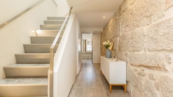 2 habitaciones, tabla de planchar con plancha y wifi