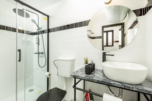Maison | 4 chambres, fer et planche à repasser, Wi-Fi