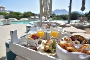 Vista para praia/oceano