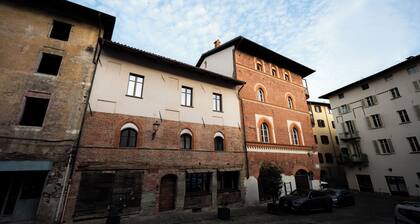 Domus Acaja-Elegant Apartment in the Historic Center-Fully Equipped Kitchen