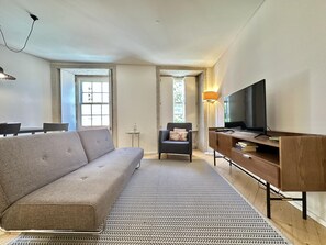 公寓, 吸烟房 | 1 多间卧室、熨斗/熨衣板、WiFi