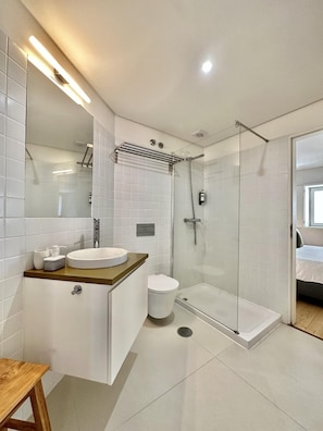 Apartment, Smoking | Iron/ironing board, WiFi