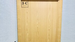 A wooden door with a label reading "3-C Apartment". - Downtown 3C in Oporto (Porto)
