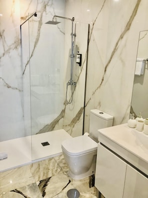 Ferienhaus | Bügeleisen/Bügelbrett, WLAN