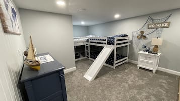 6 chambres, fer et planche à repasser, lit parapluie, Wi-Fi gratuit