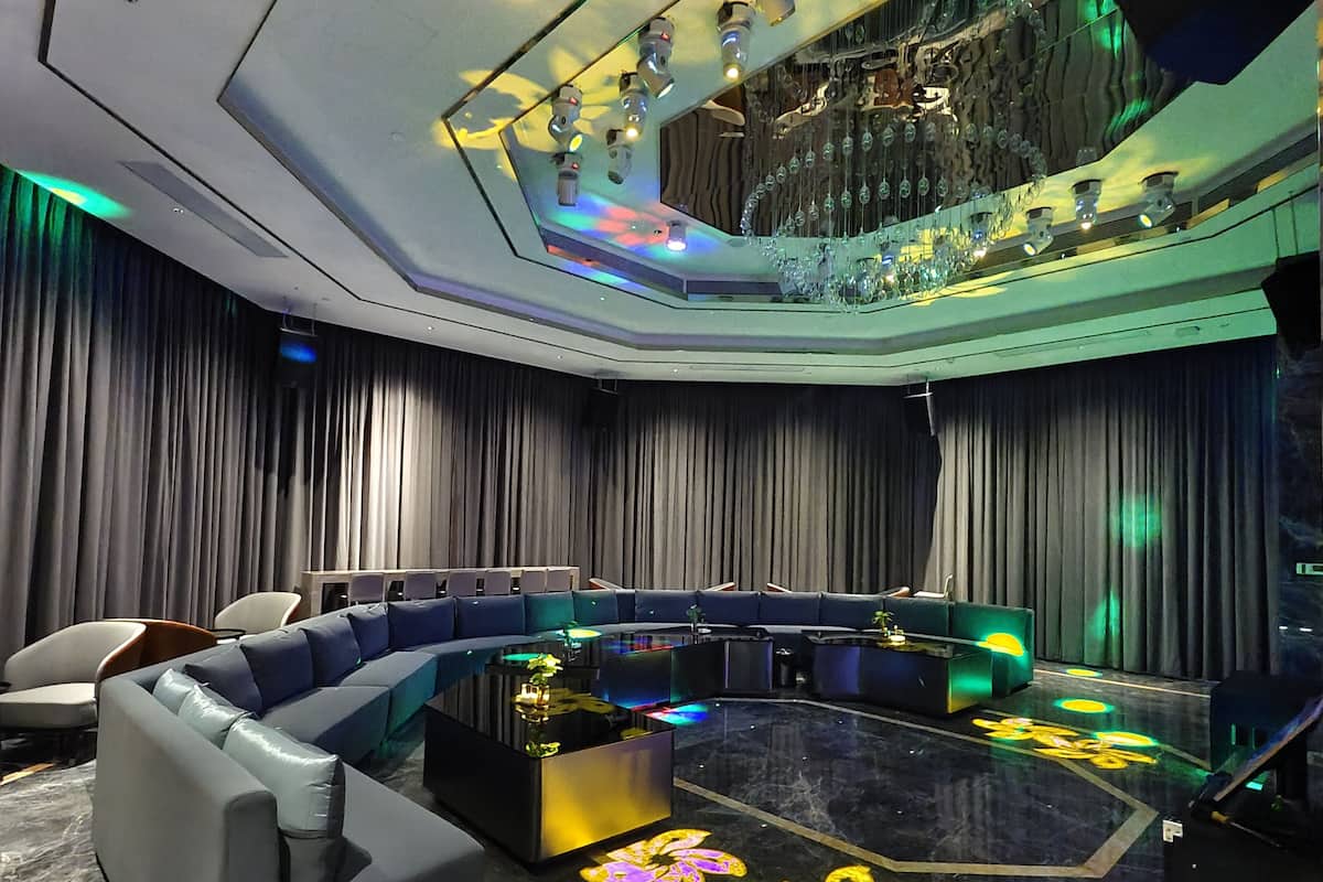 Grand Presidential Duplex Suite