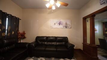 Smart TV, computer monitors