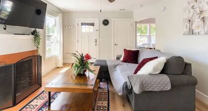 1 Bedroom Home with Home Office