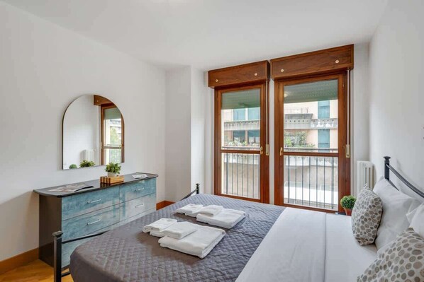 1 bedroom, iron/ironing board, free WiFi, bed sheets - Il Broletto Apartment - Affitti Brevi Italia (Lecco)