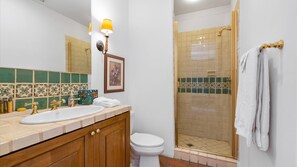Bathtub, hair dryer, towels, soap - SV112 Deluxe Spa Villa w/ Majestic Mountain Views (La Quinta)