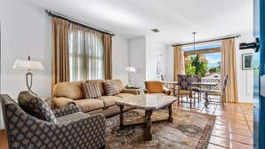 Smart TV, fireplace, offices - SV112 Deluxe Spa Villa w/ Majestic Mountain Views (La Quinta)
