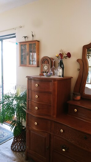 Interior - Charming Lakefront Studio w/Lanai & Dock in Lakeview Village (Brandon)