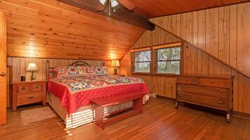 3 Schlafzimmer, Schreibtisch, BĂŒgeleisen/BĂŒgelbrett, kostenloses WLAN