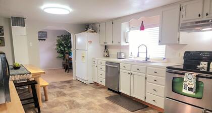 Tranquil 3 Bedroom, 2 Bath Home Near Scenic River Walk!