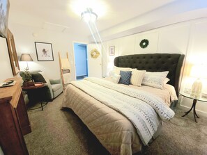 3 bedrooms, desk, iron/ironing board, free WiFi