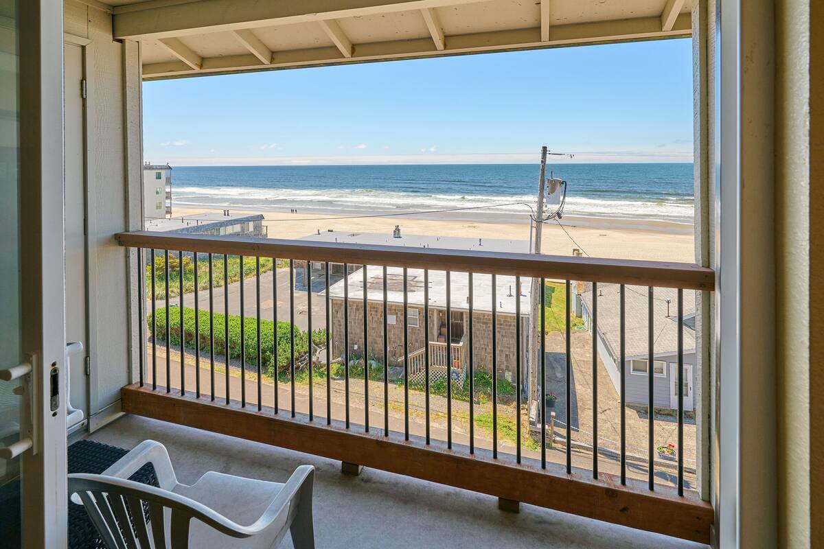 Superior Condo, 1 Bedroom, Fireplace, Ocean View | View from room