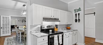 Stunning, southern charm home w/ king bed