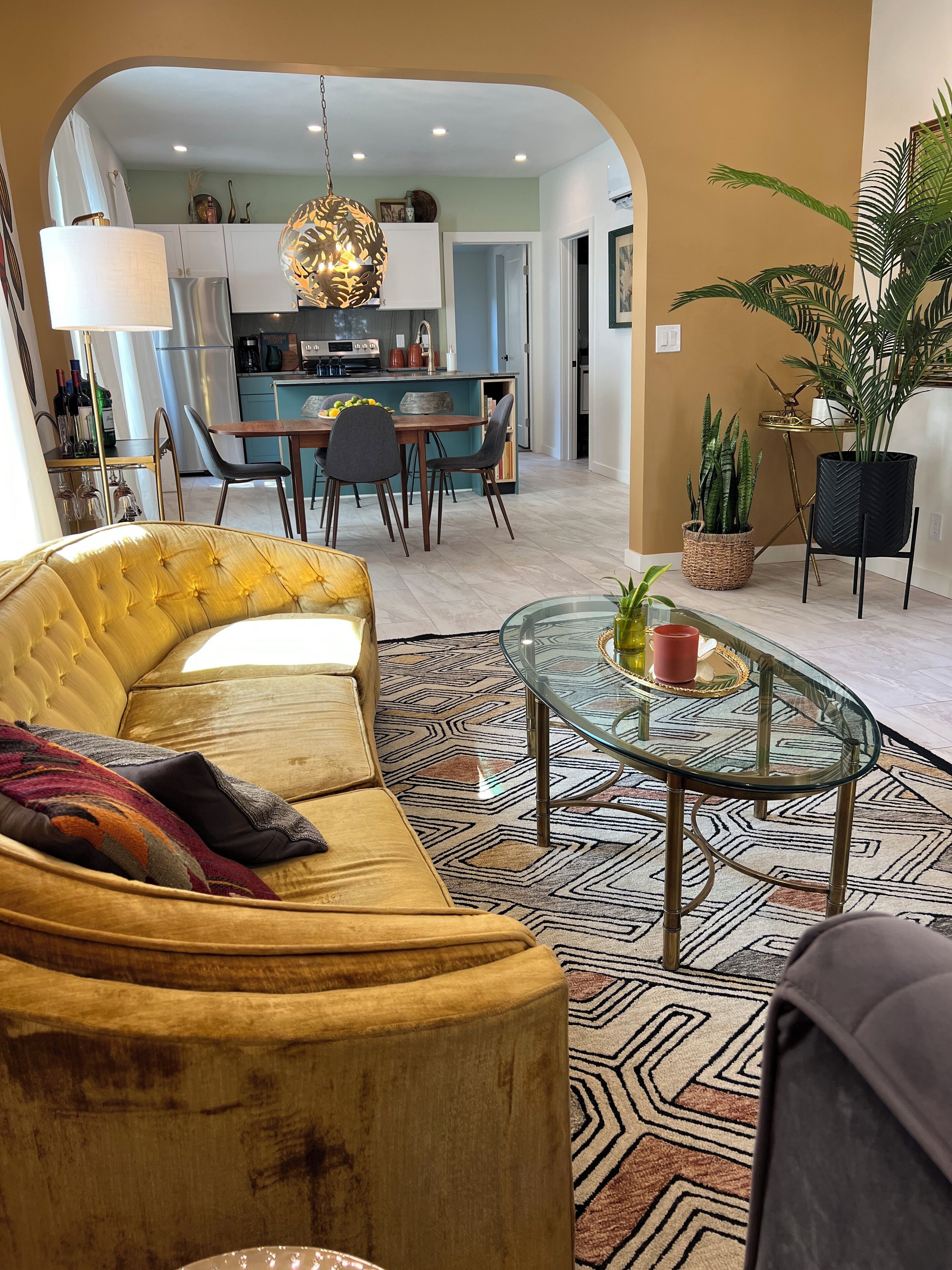 Maude’s Place | Cheerful 2 bedroom home