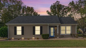 Unclassified image, 2 of 33, button - Few Mins to Ballantyne-Pet Friendly-1 Level Home (Pineville)