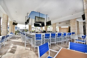 Bar (en la propiedad)