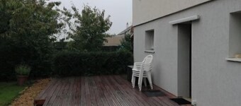 T4 apartment in a quiet bungalow, close to amenities