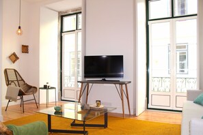 TV